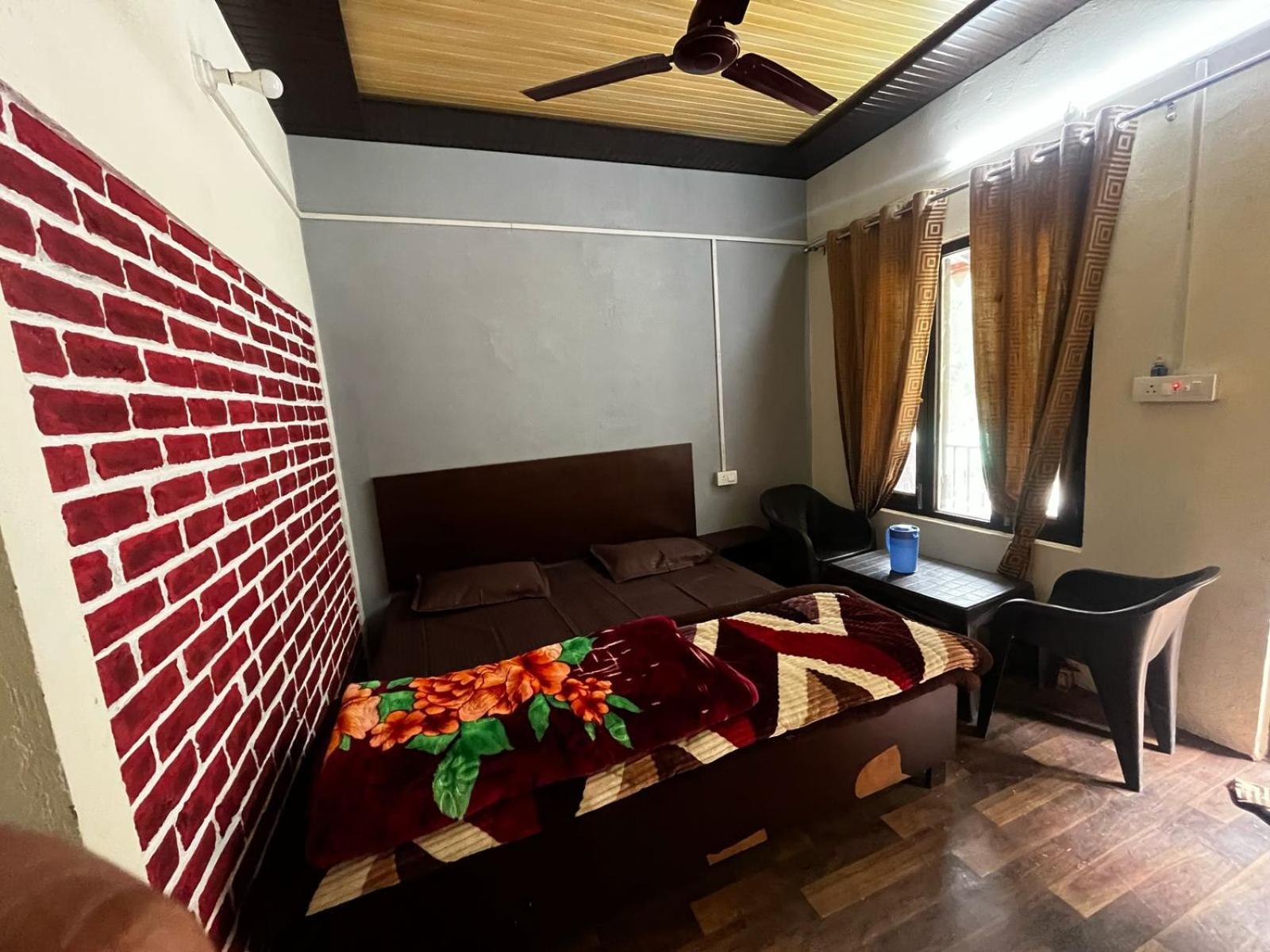 Homestay Rajkamal *